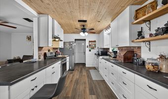 907 Denver St, Alvord, TX 76225