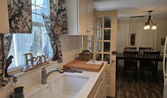 10 Wilkie Blvd, Beesleys Point, NJ 08223
