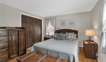 56 LaBelle Ter, Amherst, NY 14228