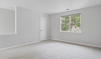 2641 S WALTER REED Dr B, Arlington, VA 22206