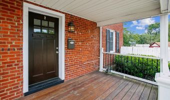 5812 N KINGS Hwy, Alexandria, VA 22303