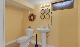 1205 Kenwick Rd, Columbus, OH 43209