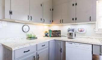 187 Jefferson Rd, Adel, GA 31620