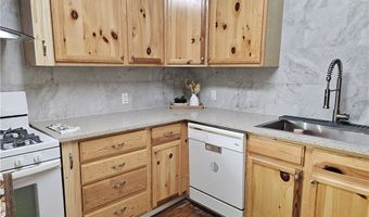 1918 S Commercial St, Aransas Pass, TX 78336