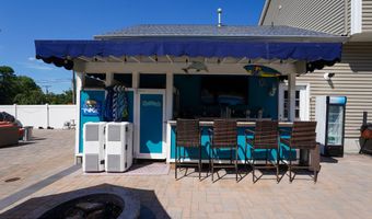 449 Montgomery St, Bayville, NJ 08721