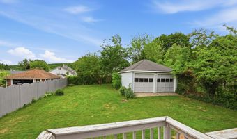 37 Fleetwood Ave, Bethel, CT 06801
