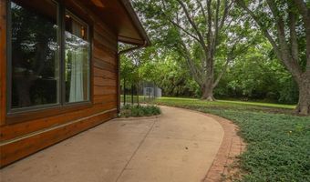 364 E 1600 Rd, Baldwin City, KS 66006