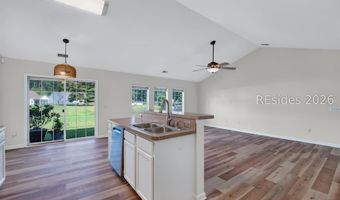 20 Pine Ridge Dr, Bluffton, SC 29910
