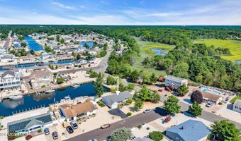 121 Stillwater Rd, Barnegat, NJ 08005