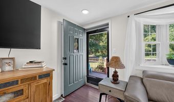 26 Algerine St, Berkley, MA 02779