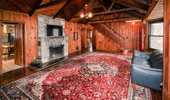279 Candlewood Lake Rd, Brookfield, CT 06804