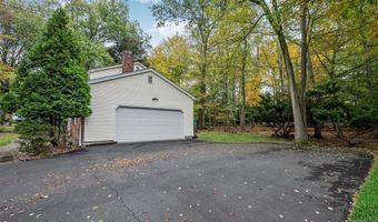 20 Dogwood Dr, Allendale, NJ 07401