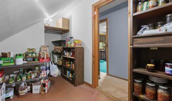 10463 Farm Road 1182, Aurora, MO 65605