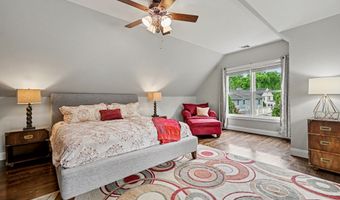 518 Hoyt St, Darien, CT 06820