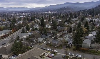 563 Rock - 152 Maple St, Ashland, OR 97520