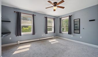 54 Trillium Trl, Bangor, ME 04401