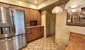 408 Duryea Dr, Auburn, IN 46706
