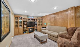 3909 Minnetonka Ave, Ames, IA 50010