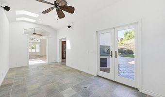 2070 Tiffany Dr, Oceanside, CA 92056