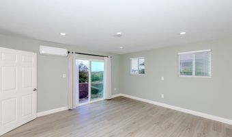 7655 E Silver Dollar Ln, Anaheim, CA 92808