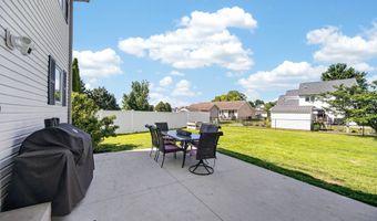 3706 SW Bluegrass Cir, Ankeny, IA 50023