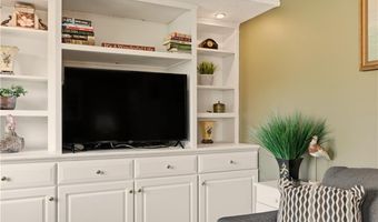 216 Goddard Row, Newport, RI 02840