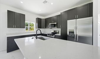 3174 N Sedgewick Rd, Avon Park, FL 33825