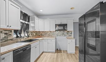 1940 8th St, Akron, OH 44314