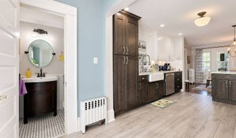 9 Ocean Ave, Amityville, NY 11701
