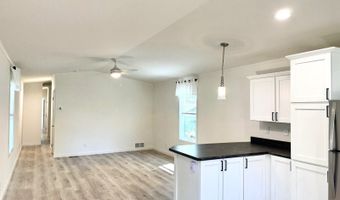 209 Goldenrod Ln E, Altoona, WI 54720