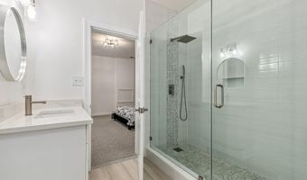 6801 CAPRI Pl, Bethesda, MD 20817