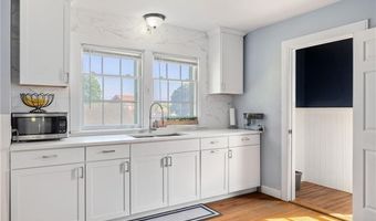 12 Blackstone St, Cumberland, RI 02864
