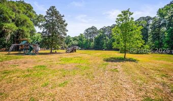 18 Quiet Cove Way, Beaufort, SC 29907