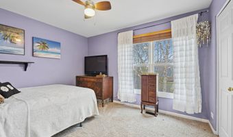 1801 Arbordale Ln, Algonquin, IL 60102