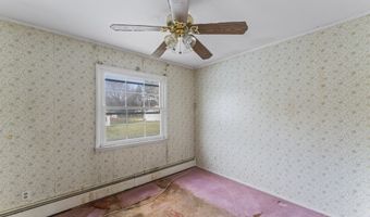 32 Brentwood Dr, Bloomfield, CT 06002