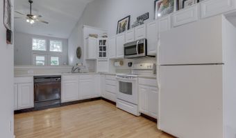 1314 Summerhouse Dr, Indianapolis, IN 46217