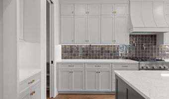 10946 London Tower Pl 64, Apison, TN 37302