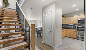 17040 SW WHITLEY Way 201, Beaverton, OR 97006