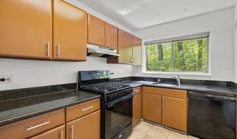 10643 WEYMOUTH St 103, Bethesda, MD 20814