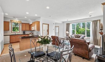 6597 Linwood Dr NE, Albertville, MN 55301