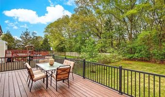6 Birch St, Johnston, RI 02919