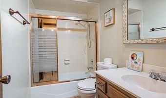 32 SE Shadowlake Dr 32, Bartlesville, OK 74006