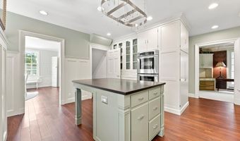 1011 Midway Dr, Auburn, IN 46706