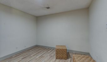 5701 75th St, Lubbock, TX 79424