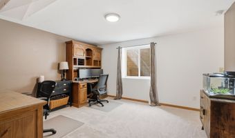 2025 W HARVEST Dr, Appleton, WI 54914