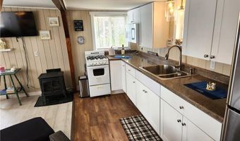 10 Lane Four, Narragansett, RI 02882