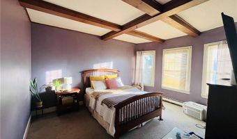 1574 Cranston St, Cranston, RI 02920