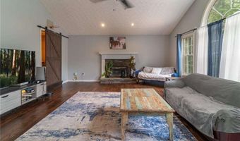 204 Queensbury, Acworth, GA 30102