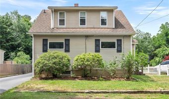 5 Harding St, Coventry, RI 02816