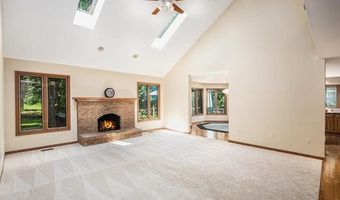 6365 Hayfield Ln, Almont, MI 48003
